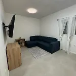 Lux 3* Split