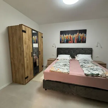 Lux Guest house